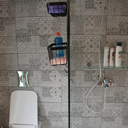 Nyaraló μεράκι / Meráki *